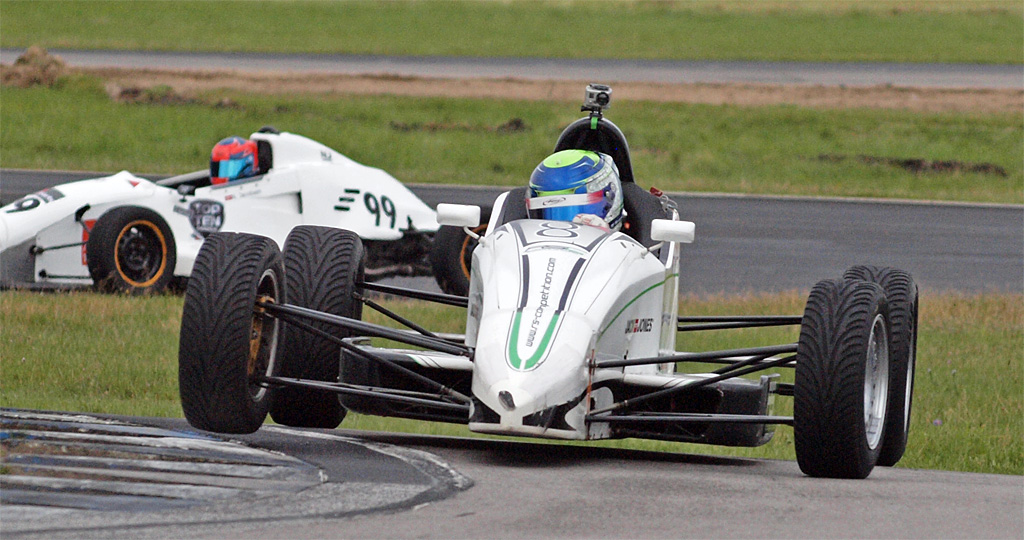 2013-sæsonen for Lasse L. Sørensen foregår i den danskbyggede Aquila F1-racer hos RS Competition